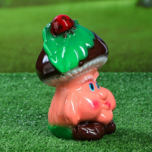 Садовая фигура "Боровик с листиком и божьей коровкой", бежевый цвет, 24 см Садовая фигура "Боровик с листиком и божьей коровкой", бежевый цвет, 24 см