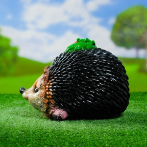 Садовая фигура "Ёж с божьей коровкой" новый 24х18х17см Садовая фигура "Ёж с божьей коровкой" новый 24х18х17см