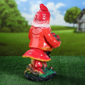 Садовая фигура "Гном на грибе", разноцветный, 44,5 см, микс Садовая фигура "Гном на грибе", разноцветный, 44,5 см, микс