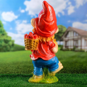 Садовая фигура "Гном с грибами средний", 55х24х21см, МИКС Садовая фигура "Гном с грибами средний", 55х24х21см, МИКС