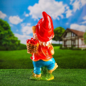 Садовая фигура "Гном с грибами средний", 55х24х21см, МИКС Садовая фигура "Гном с грибами средний", 55х24х21см, МИКС