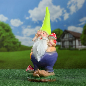 Садовая фигура "Гном с грибом" 44х16х16см МИКС Садовая фигура "Гном с грибом" 44х16х16см МИКС