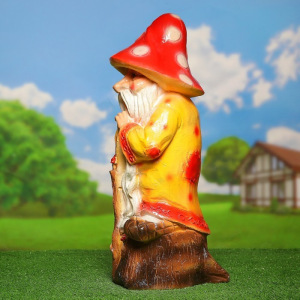 Садовая фигура "Гриб Старец с посохом" 61х25х29см Садовая фигура "Гриб Старец с посохом" 61х25х29см