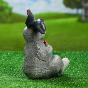 Садовая фигура "Заяц с морковкой", белый цвет, 24,5 см, микс Садовая фигура "Заяц с морковкой", белый цвет, 24,5 см, микс