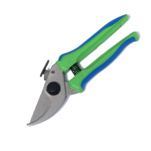 Секатор плоскостной, 7.5" (19 см), никелерованный, пластиковые ручки Секатор плоскостной, 7.5" (19 см), никелерованный, пластиковые ручки