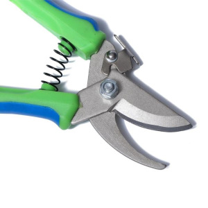 Секатор плоскостной, 7.5" (19 см), никелерованный, пластиковые ручки Секатор плоскостной, 7.5" (19 см), никелерованный, пластиковые ручки