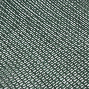 Сетка фасадная затеняющая, 3 × 50 м, плотность 55 г/м², тёмно-зелёная Сетка фасадная затеняющая, 3 × 50 м, плотность 55 г/м², тёмно-зелёная