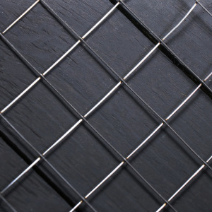 Сетка оцинкованная, сварная 0,5 × 10 м, ячейка 25 × 25 мм, d = 1 мм, металл Сетка оцинкованная, сварная 0,5 × 10 м, ячейка 25 × 25 мм, d = 1 мм, металл