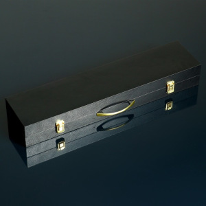 Шашлычный набор "Горный дух" кейс, шампуры, два ножа Шашлычный набор "Горный дух" кейс, шампуры, два ножа