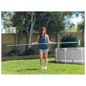 Щётка для чистки бассейна, прямая, 25,4 см, 29052 INTEX Щётка для чистки бассейна, прямая, 25,4 см, 29052 INTEX