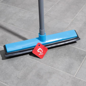 Щётка для пола резиновая Доляна, телескопическая ручка 70-120 см, цвет МИКС Щётка для пола резиновая Доляна, телескопическая ручка 70-120 см, цвет МИКС