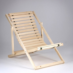 Шезлонг гибкий, лакированный, хвоя, 100×65×75см Шезлонг гибкий, лакированный, хвоя, 100×65×75см