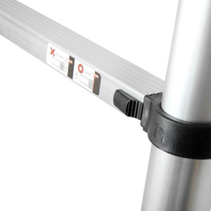 Стремянка-лестница телескопическая TUNDRA, раскладная, алюминиевая, 1.6 х 1.6 м Стремянка-лестница телескопическая TUNDRA, раскладная, алюминиевая, 1.6 х 1.6 м