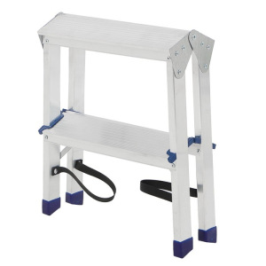 Стремянка TUNDRA, алюминиевая, двухсторонняя, 2 ступени, 430 мм Стремянка TUNDRA, алюминиевая, двухсторонняя, 2 ступени, 430 мм