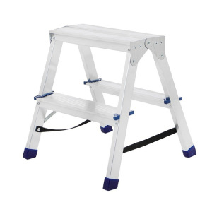 Стремянка TUNDRA, алюминиевая, двухсторонняя, 2 ступени, 430 мм Стремянка TUNDRA, алюминиевая, двухсторонняя, 2 ступени, 430 мм