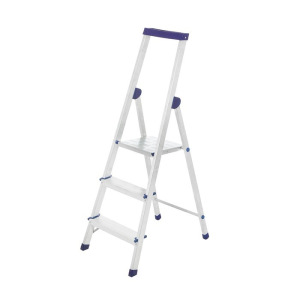 Стремянка TUNDRA, алюминиевая, с органайзером, 3 ступени, 600 мм Стремянка TUNDRA, алюминиевая, с органайзером, 3 ступени, 600 мм