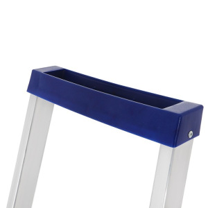 Стремянка TUNDRA, алюминиевая, с органайзером, 3 ступени, 600 мм Стремянка TUNDRA, алюминиевая, с органайзером, 3 ступени, 600 мм