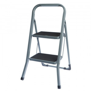 Стремянка ZALGER, с противоскользящими ковриками, высота до рабочей площадки 46см, 2 ступени Стремянка ZALGER, с противоскользящими ковриками, высота до рабочей площадки 46см, 2 ступени