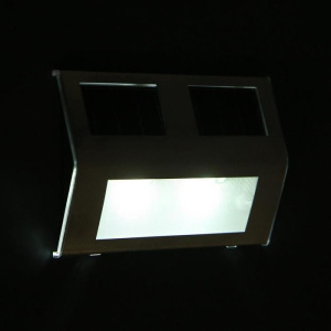 Светильник уличный накладной, 14 х 2.5 x 9,5 см, IP44, солн. батарея, 2 led, белый Светильник уличный накладной, 14 х 2.5 x 9,5 см, IP44, солн. батарея, 2 led, белый