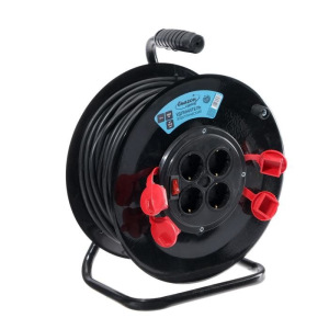 Удлинитель морозостойкий на катушке Luazon Lighting, 4 роз., 50 м, 16 А, КГ3х1.5 мм2, с выкл Удлинитель морозостойкий на катушке Luazon Lighting, 4 роз., 50 м, 16 А, КГ3х1.5 мм2, с выкл