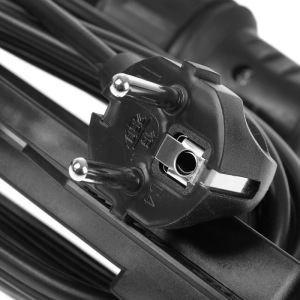 Удлинитель на каркасе TUNDRA, 1 розетка, 10 м, 10 А, ПВС 3х0.75 мм2, с з/к, IP44, ГОСТ Удлинитель на каркасе TUNDRA, 1 розетка, 10 м, 10 А, ПВС 3х0.75 мм2, с з/к, IP44, ГОСТ