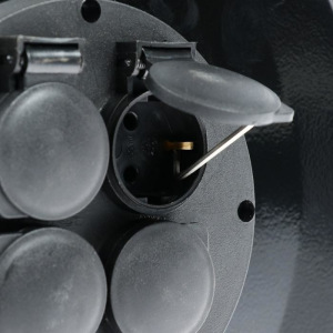 Удлинитель на катушке Luazon Lighting,4 роз., 25 м,16 А,ПВС 3х2.5 мм2,без з/к,IP44, ГОСТ Удлинитель на катушке Luazon Lighting,4 роз., 25 м,16 А,ПВС 3х2.5 мм2,без з/к,IP44, ГОСТ