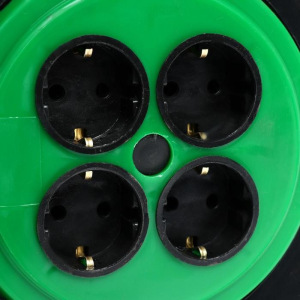 Удлинитель на катушке Luazon Lighting, 4 розетки, 20 м, 10 А, ПВС 3х0.75 мм2, с з/к, IP20 Удлинитель на катушке Luazon Lighting, 4 розетки, 20 м, 10 А, ПВС 3х0.75 мм2, с з/к, IP20