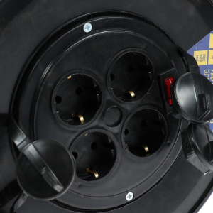 Удлинитель на катушке TUNDRA, 4 розетки, 15 м, 16 А, ПВС 3х1.5 мм2, с з/к, IP44, ГОСТ Удлинитель на катушке TUNDRA, 4 розетки, 15 м, 16 А, ПВС 3х1.5 мм2, с з/к, IP44, ГОСТ