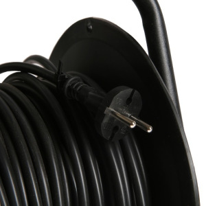 Удлинитель на катушке TUNDRA, 4 розетки, 25 м,16 А, ПВС 2х1.5 мм2, без з/к, IP44, ГОСТ Удлинитель на катушке TUNDRA, 4 розетки, 25 м,16 А, ПВС 2х1.5 мм2, без з/к, IP44, ГОСТ