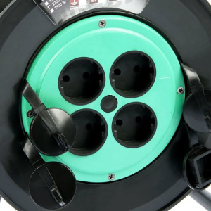 Удлинитель на катушке TUNDRA, 4 розетки, 25 м,16 А, ПВС 2х1.5 мм2, без з/к, IP44, ГОСТ Удлинитель на катушке TUNDRA, 4 розетки, 25 м,16 А, ПВС 2х1.5 мм2, без з/к, IP44, ГОСТ