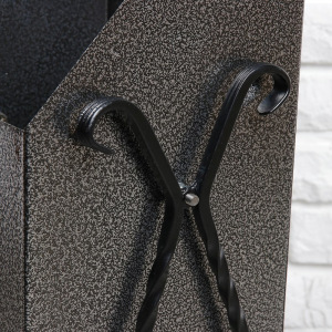 Урна уличная квадратная на гнутых ножках, 17л Серая, художественная ковка Урна уличная квадратная на гнутых ножках, 17л Серая, художественная ковка