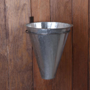 Воронка для забоя кур, уток, гусей Воронка для забоя кур, уток, гусей