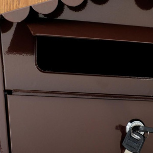 Ящик почтовый коричневый 36*36*33 см Ящик почтовый коричневый 36*36*33 см