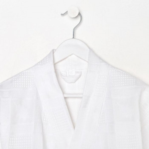 Халат вафельный мужской Этель «Дубки» р-р 46-48, цв. белый, вафля 220 г/м2, 100%хл Халат вафельный мужской Этель «Дубки» р-р 46-48, цв. белый, вафля 220 г/м2, 100%хл