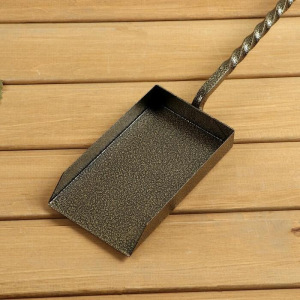 Каминный набор "Гранит" кованый 4 предмета: кочерга, щипцы, метелка, совок Каминный набор "Гранит" кованый 4 предмета: кочерга, щипцы, метелка, совок