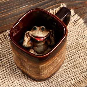 Кружка для пива с сюрпризом "Тебе презент!" 0,4 л, микс Кружка для пива с сюрпризом "Тебе презент!" 0,4 л, микс