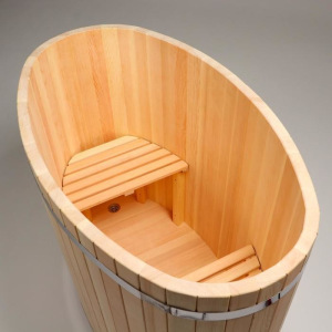 Купель кедровая, 2-х местная с лестницей, 140х80х115 см Купель кедровая, 2-х местная с лестницей, 140х80х115 см
