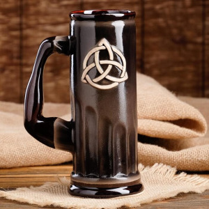 Пивной бокал "Славянский оберег Триглав", цвет серый, 0.75 л Пивной бокал "Славянский оберег Триглав", цвет серый, 0.75 л