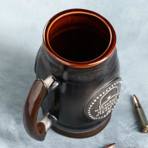 Пивной бокал "Ты пример для всего человечества- настоящий мужчина отечества", цвет серый, 0.6 л Пивной бокал "Ты пример для всего человечества- настоящий мужчина отечества", цвет серый, 0.6 л