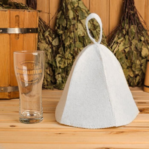 Шапка банная "Классическая" белая, из войлока + Пивной бокал, 570 мл, МИКС Шапка банная "Классическая" белая, из войлока + Пивной бокал, 570 мл, МИКС