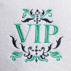 Шапка для бани с вышивкой "VIP" Шапка для бани с вышивкой "VIP"