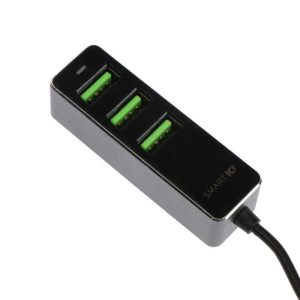 Автомобильное зарядное устройство Deppa, 1 USB, 3.4A, QC, 3 USB для пассажиров, 1.2м, черное Автомобильное зарядное устройство Deppa, 1 USB, 3.4A, QC, 3 USB для пассажиров, 1.2м, черное