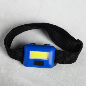 Набор аксессуаров для автомобиля «Вперед к цели» 2 в 1 (набор мульти-инструментов и фонарик на голову) Набор аксессуаров для автомобиля «Вперед к цели» 2 в 1 (набор мульти-инструментов и фонарик на голову)