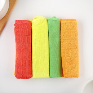 Набор салфеток из микрофибры Grifon, 4 шт, 230-250 г/см2 Набор салфеток из микрофибры Grifon, 4 шт, 230-250 г/см2