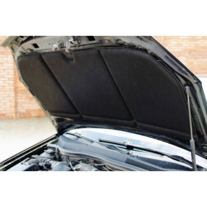 Шумоизоляция капота и утеплитель двигателя StP HeatShield XL, размер: 15х1350х800 мм Шумоизоляция капота и утеплитель двигателя StP HeatShield XL, размер: 15х1350х800 мм
