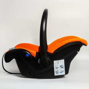 Удерживающее устройство для детей Крошка Я Safe +, гр. 0+, Orange Black Удерживающее устройство для детей Крошка Я Safe +, гр. 0+, Orange Black
