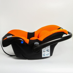 Удерживающее устройство для детей Крошка Я Safe +, гр. 0+, Orange Black Удерживающее устройство для детей Крошка Я Safe +, гр. 0+, Orange Black