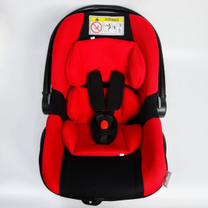 Удерживающее устройство для детей Крошка Я Safe +, гр. 0+, Red Удерживающее устройство для детей Крошка Я Safe +, гр. 0+, Red