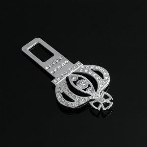 Заглушка ремня безопасности, "Корона", металлическая Заглушка ремня безопасности, "Корона", металлическая