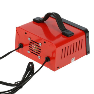 Зарядное устройство для автомобильного аккумулятора AVS BT-6025, 10 A, 6/12 В Зарядное устройство для автомобильного аккумулятора AVS BT-6025, 10 A, 6/12 В